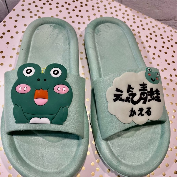 NWT frog Flip flop little Kids Size 1.5(8’inch) anti-slip confortable Beach. - Picture 6 of 17